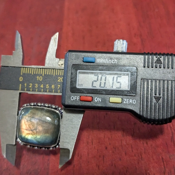 Handcrafted Labradorite Square Unisex Ring (8.75) - Picture 13 of 14